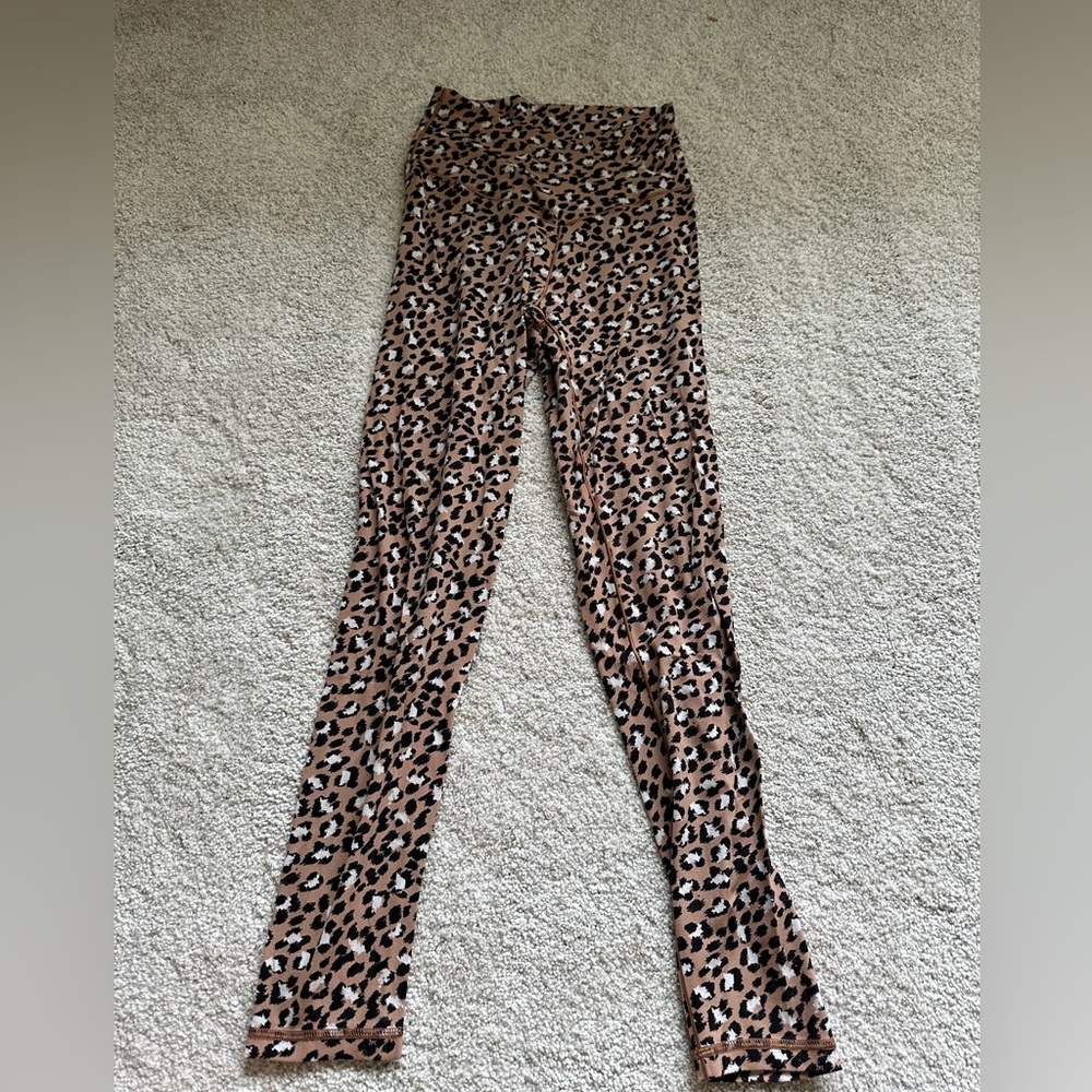 Brown cheetah aerie crossover leggings